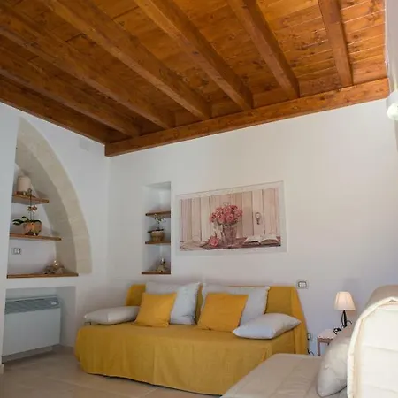 Grandi Trulli Oda ve Kahvaltı Alberobello