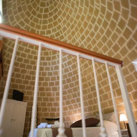 Oda ve Kahvaltı Grandi Trulli